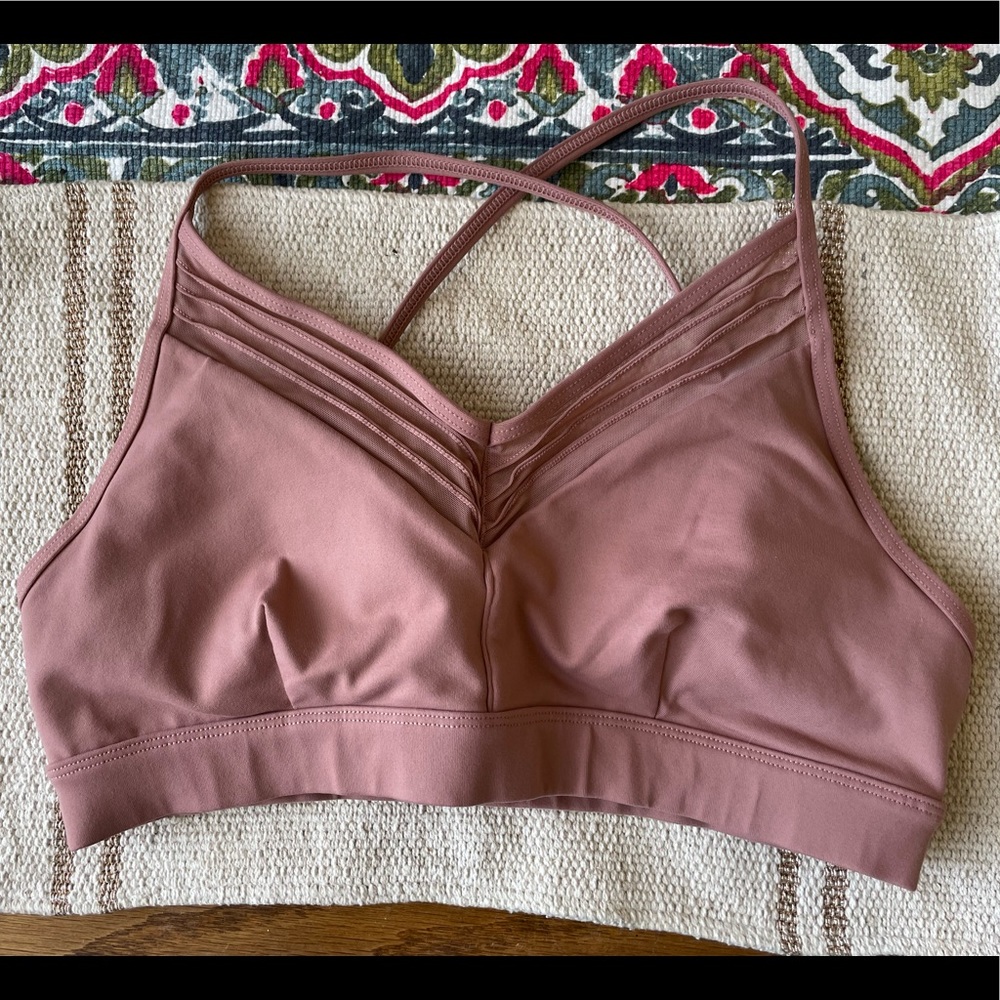 Women’s Alo Sports Bra